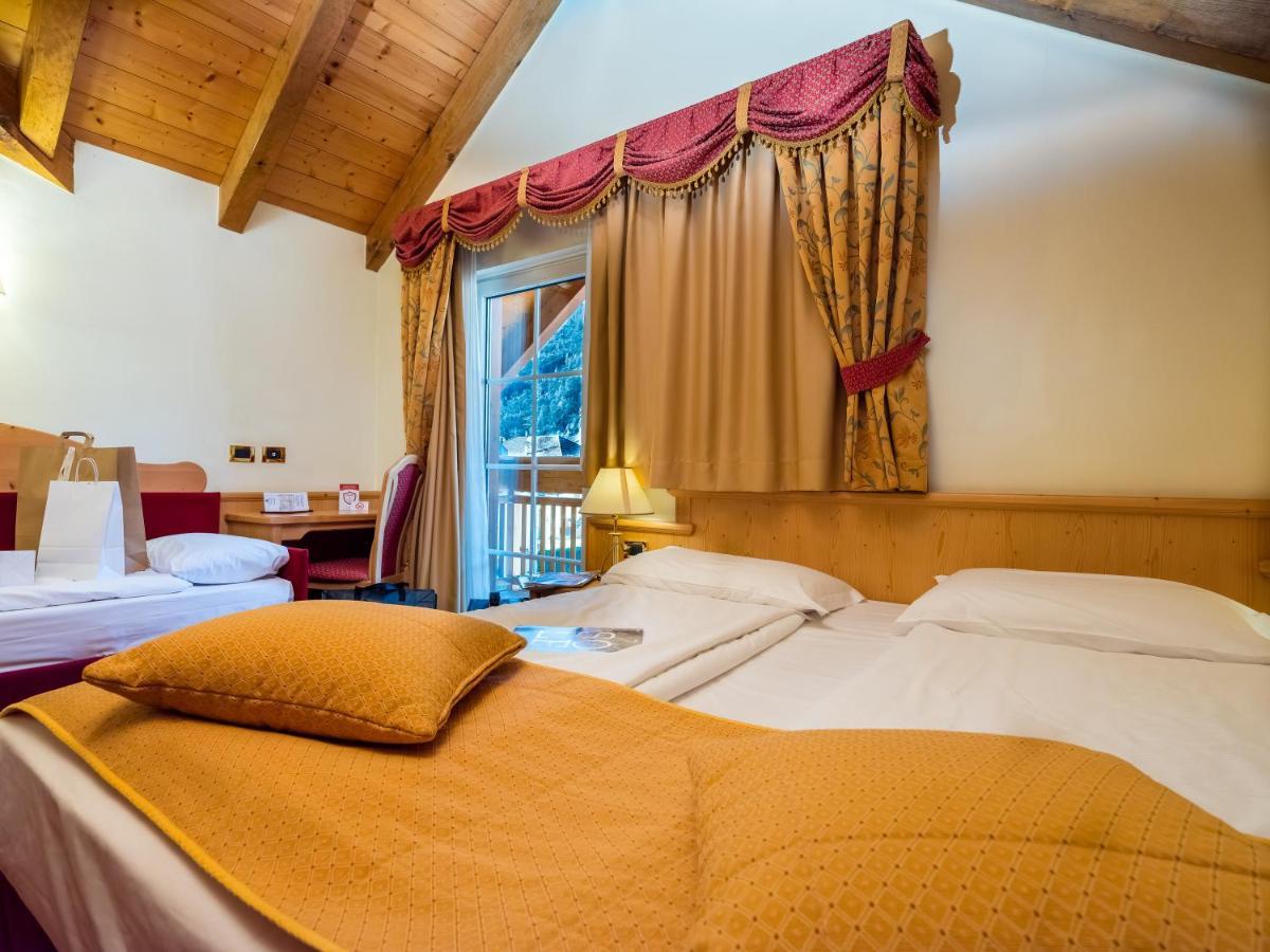 Albergo Dimaro Wellness Hotel Luaran gambar