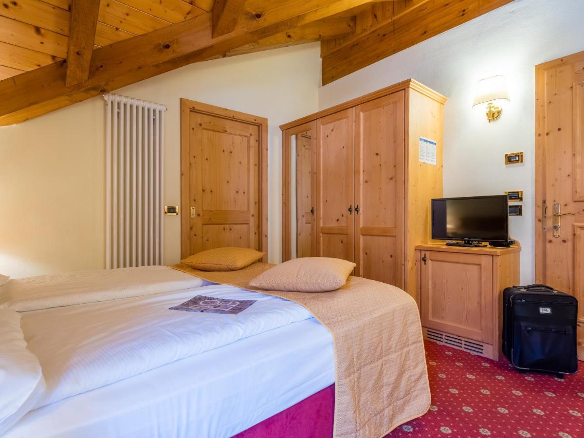 Albergo Dimaro Wellness Hotel Luaran gambar