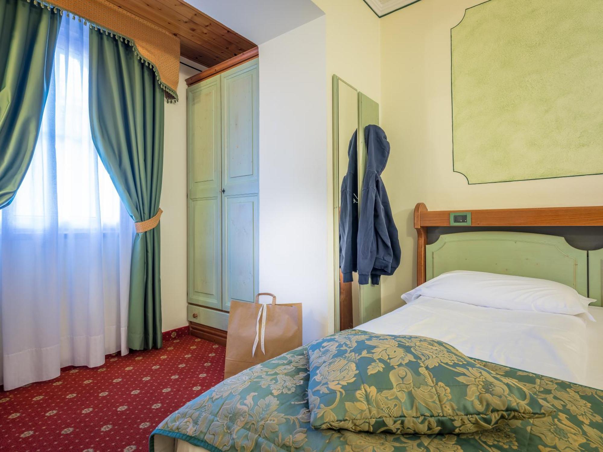 Albergo Dimaro Wellness Hotel Luaran gambar